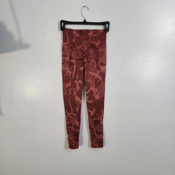 Gymshark adapt camo Burgundy seamless leggings - Picture 4 of 6